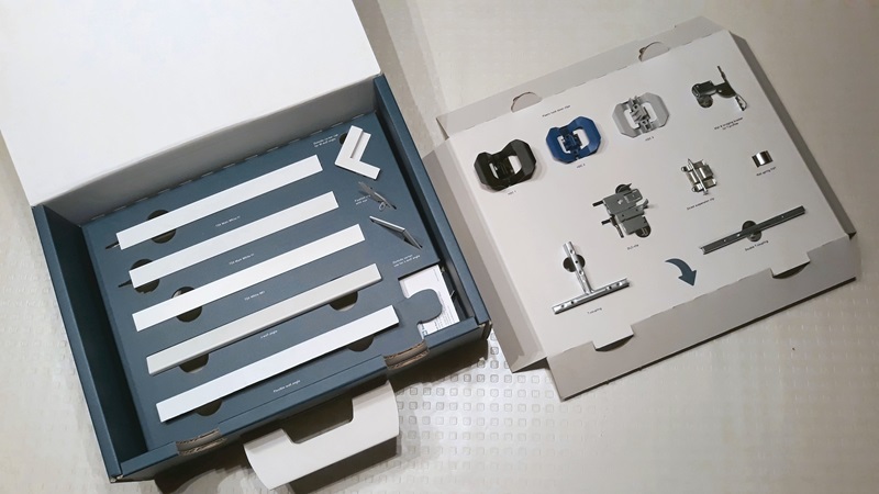 Corrugated sales packaging suitcase