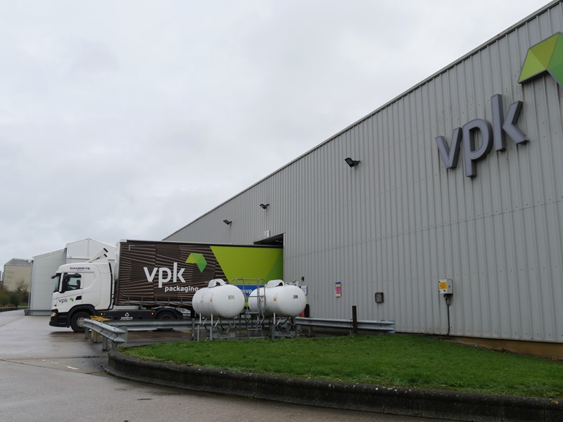 UKI new vpk lorry in loading bay